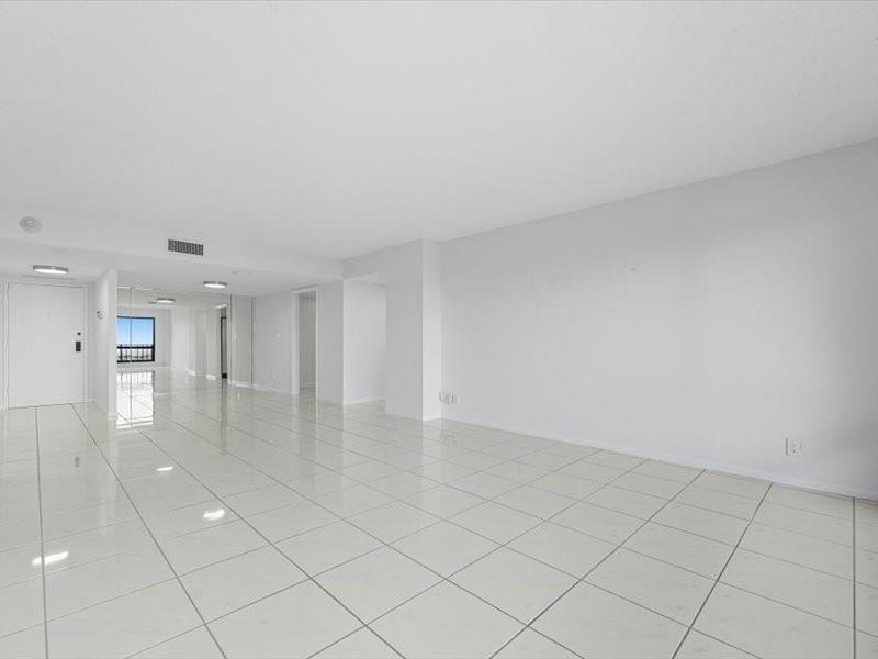 SEA RANCH CLUB CONDO - Residential Lease