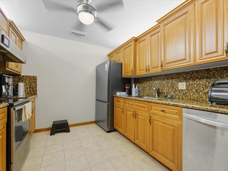 SEA RANCH CLUB CONDO - Residential Lease