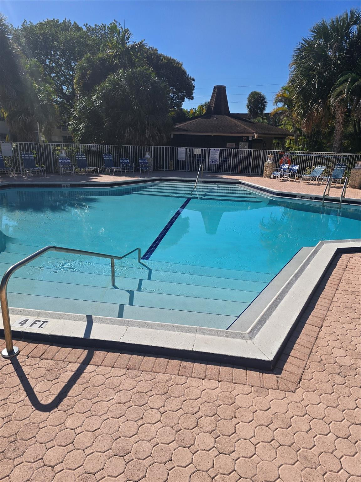 HAWAIIAN GARDENS - Residential