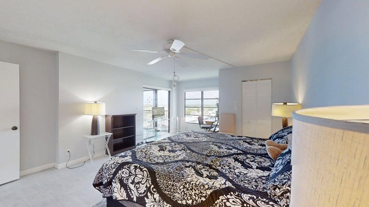 HUNTINGTON LAKES SEC ONE CONDOS - Residential