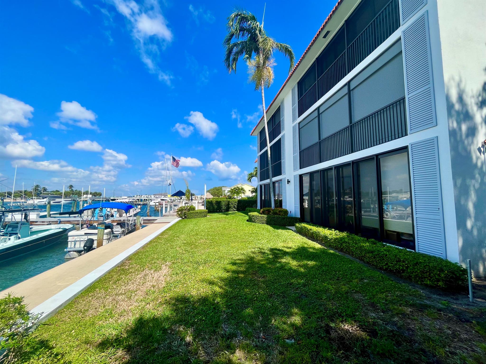 CAPTAINS WALK CONDO - Residential Lease