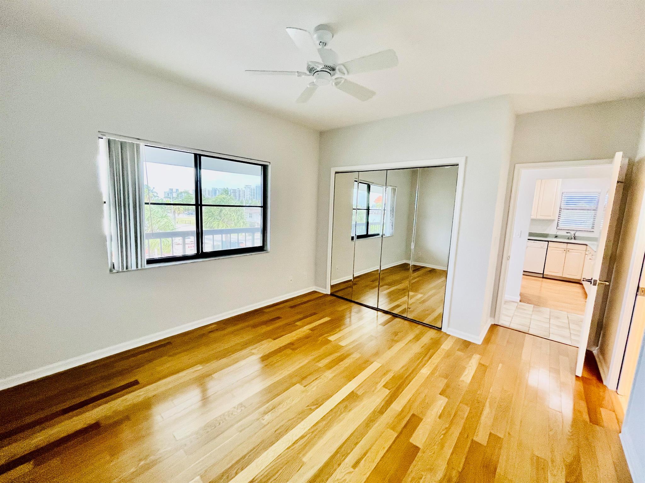 CAPTAINS WALK CONDO - Residential Lease