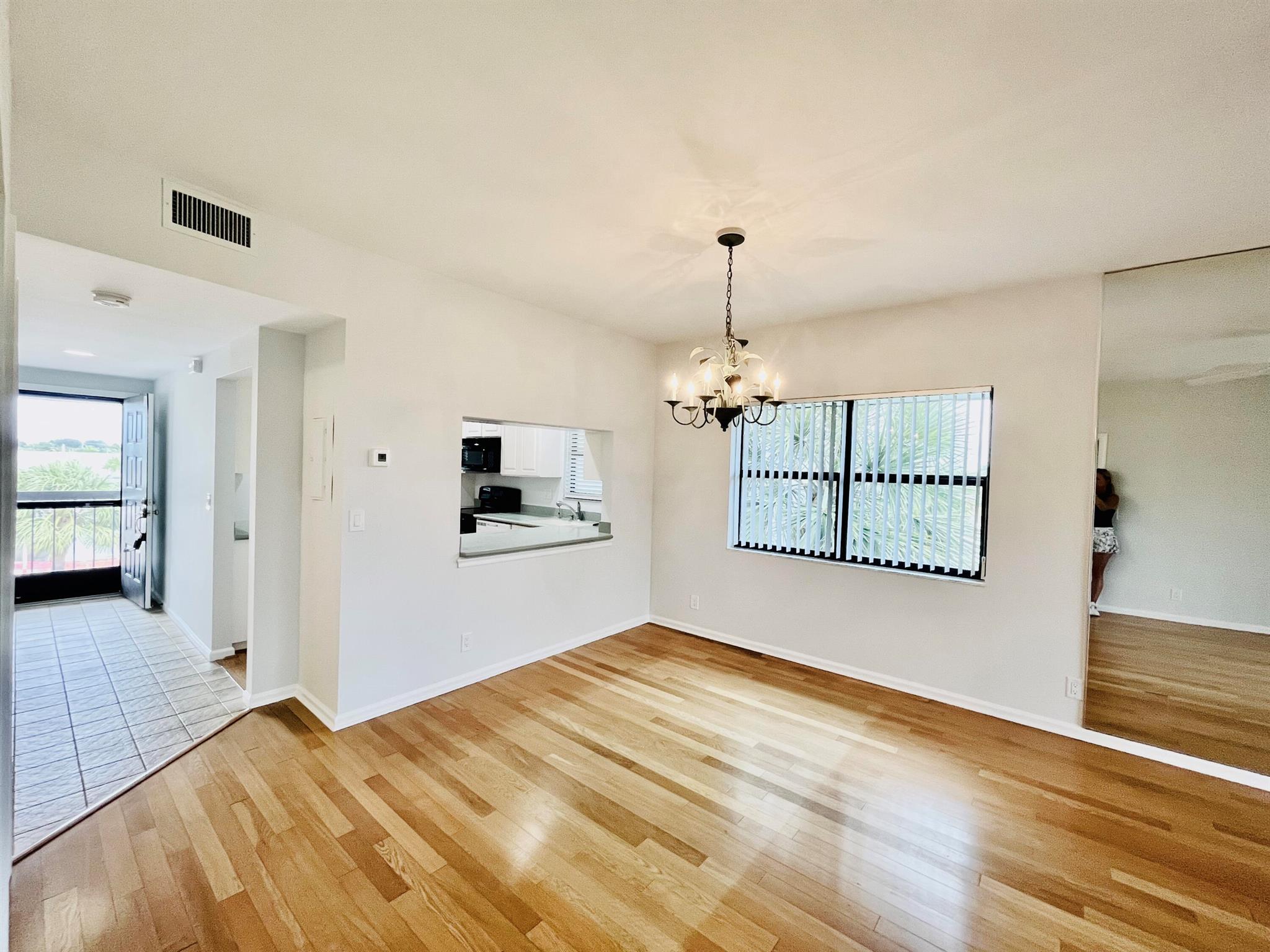 CAPTAINS WALK CONDO - Residential Lease