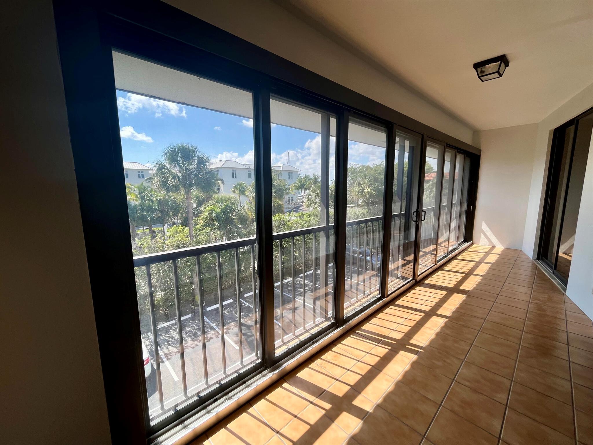 CAPTAINS WALK CONDO - Residential Lease