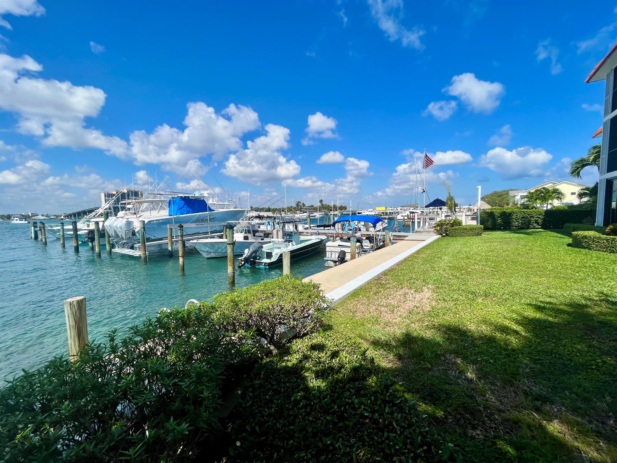 CAPTAINS WALK CONDO - Residential Lease