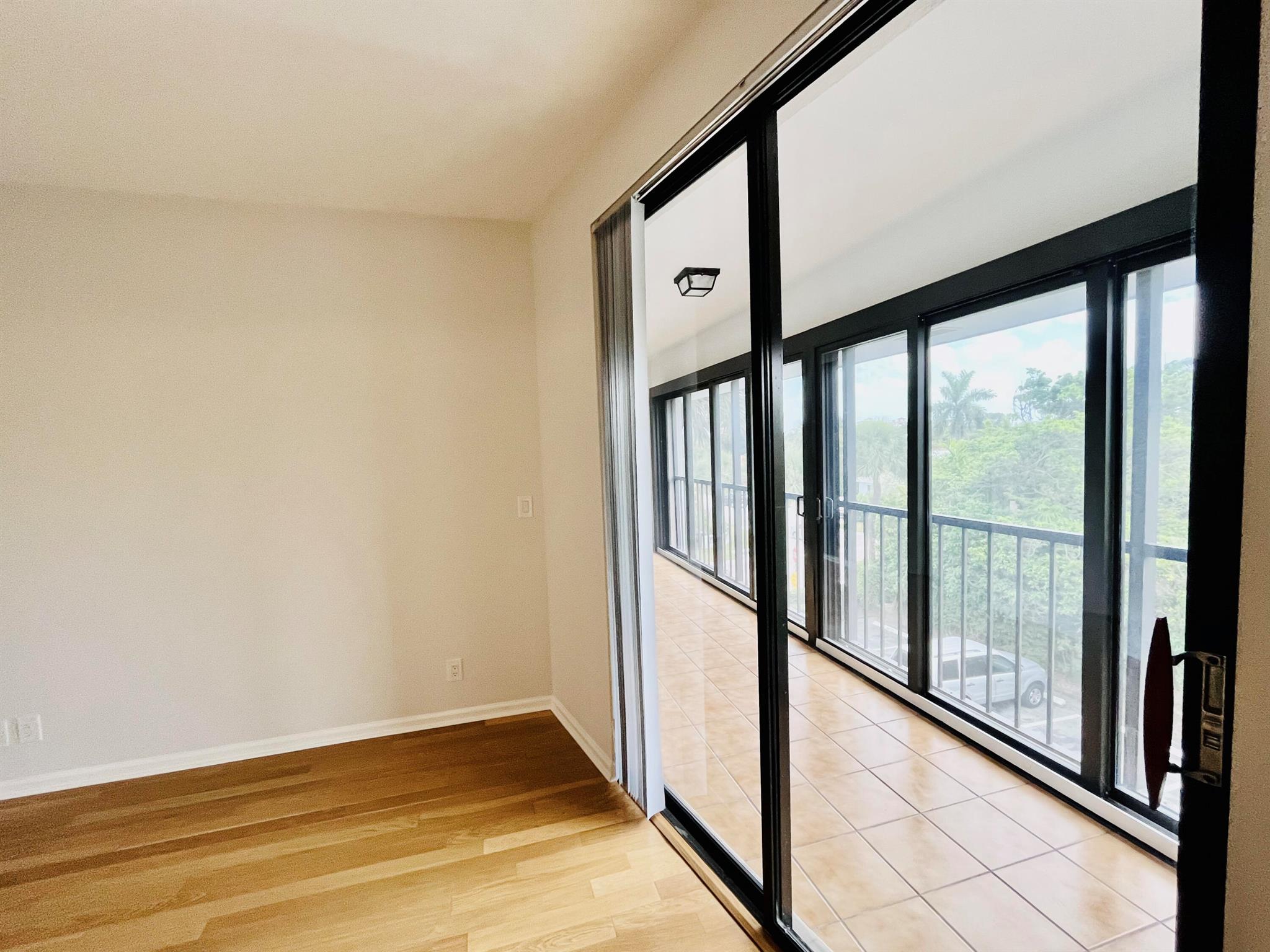 CAPTAINS WALK CONDO - Residential Lease