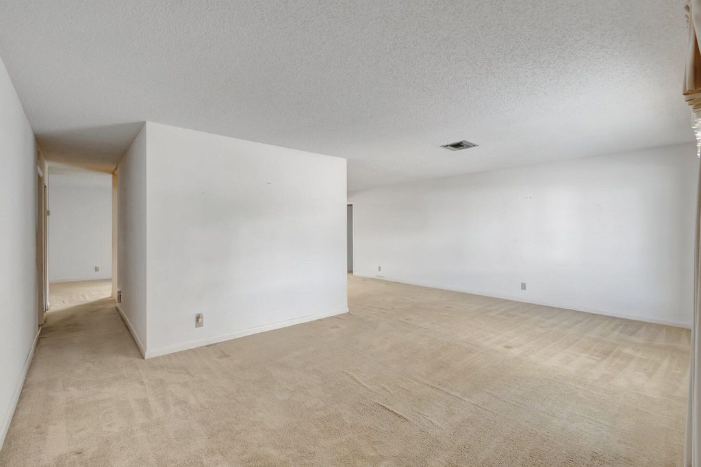 Photo of 2110 SW 22nd Court, Boynton Beach, FL 33426 (MLS # R11080612)