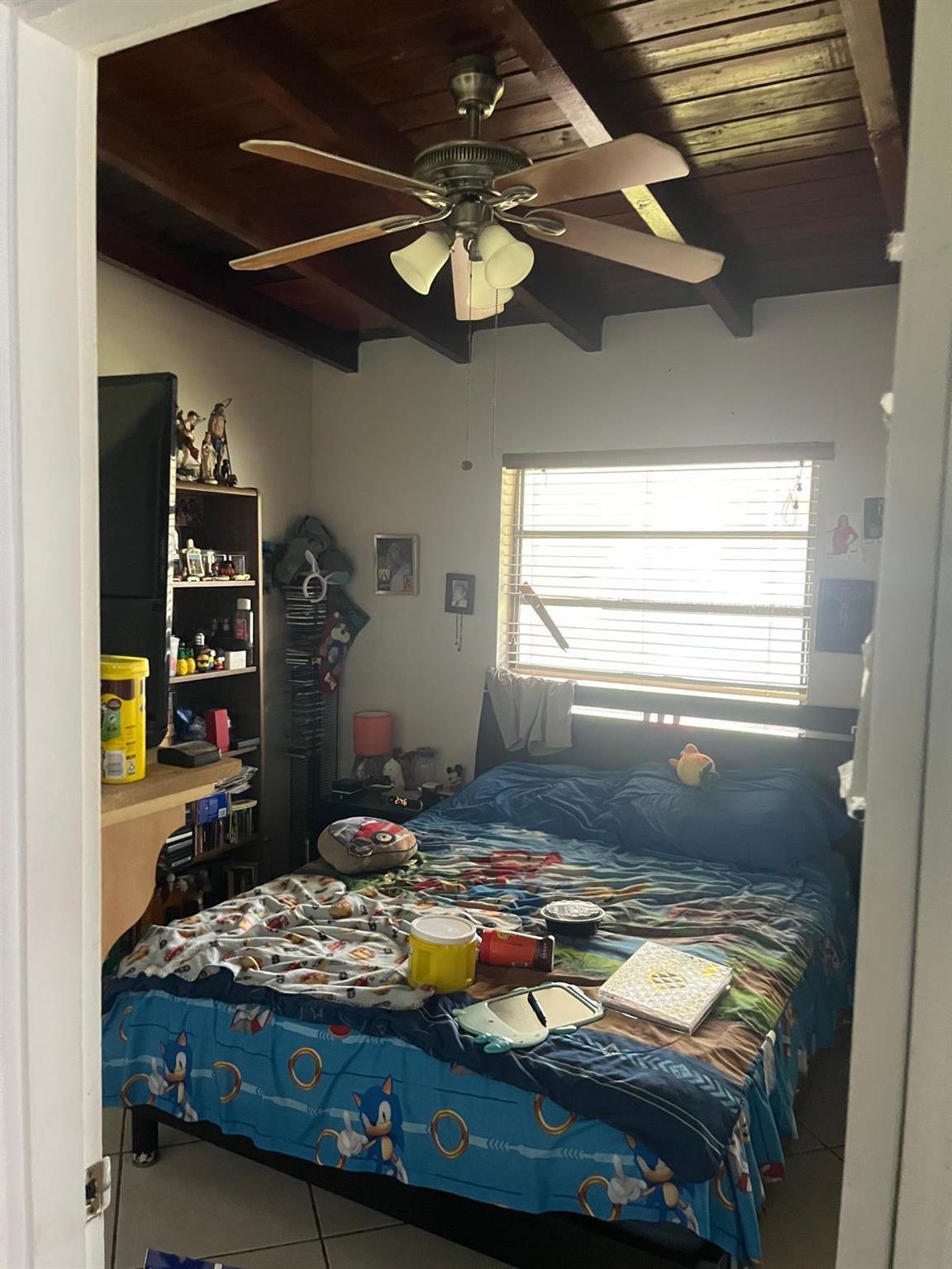9940 SW 48th Street, Miami, FL, 33165/$739,000 3 9940 SW 48th Street