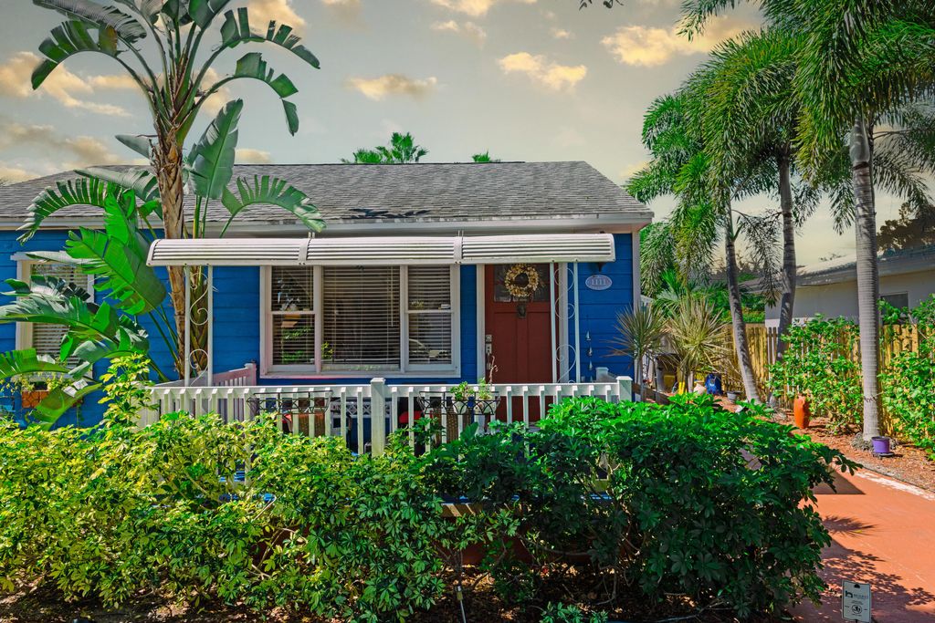 Photo of 1111 N K Street, Lake Worth Beach, FL 33460 (MLS # B26020618)