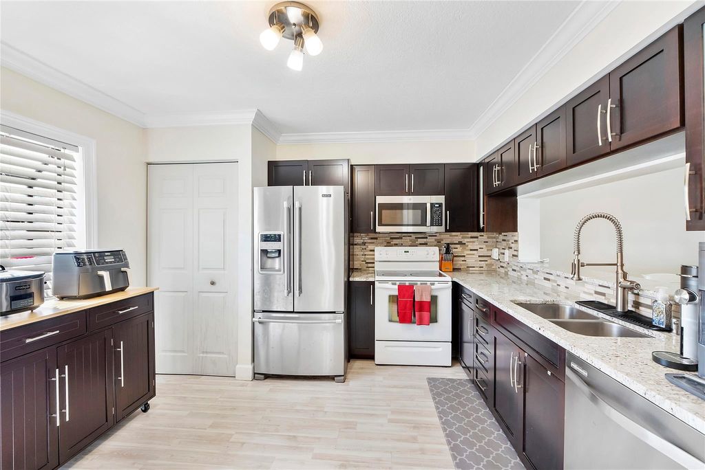 Photo of 9149 SW 21st Court #F, Boca Raton, FL 33428 (MLS # F10556088)