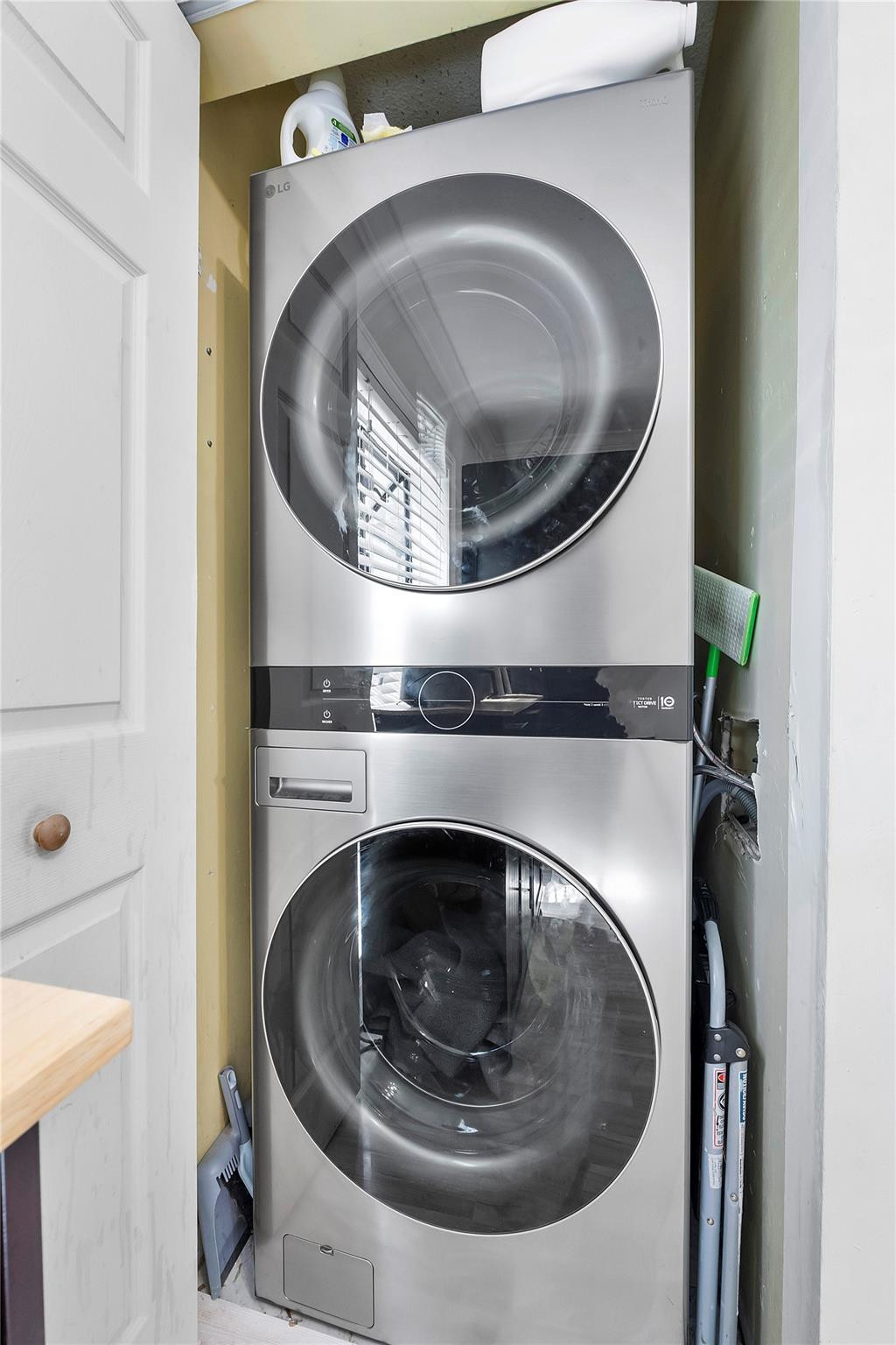 River Oaks - Residential