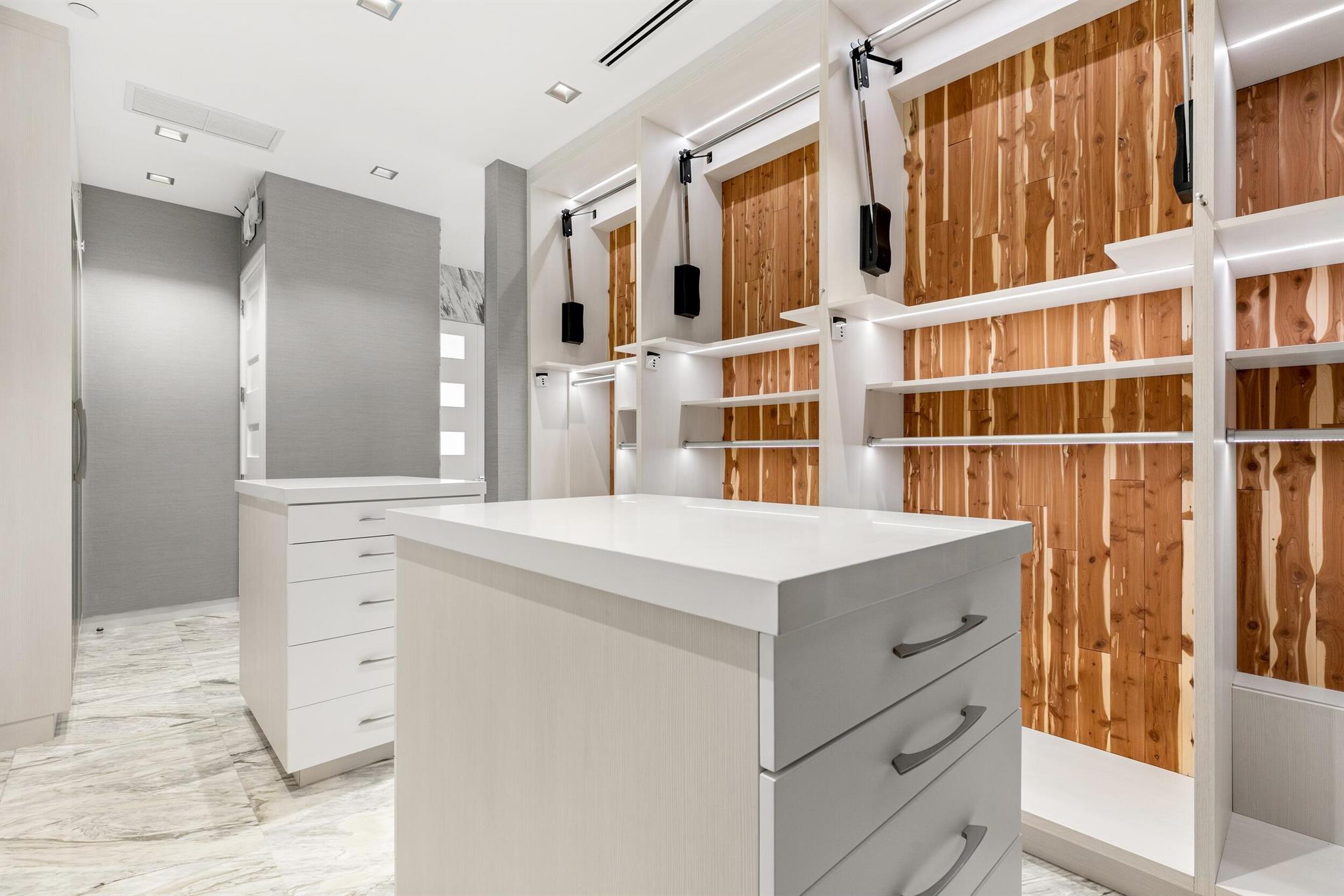 HIGHLAND BEACH - Residential