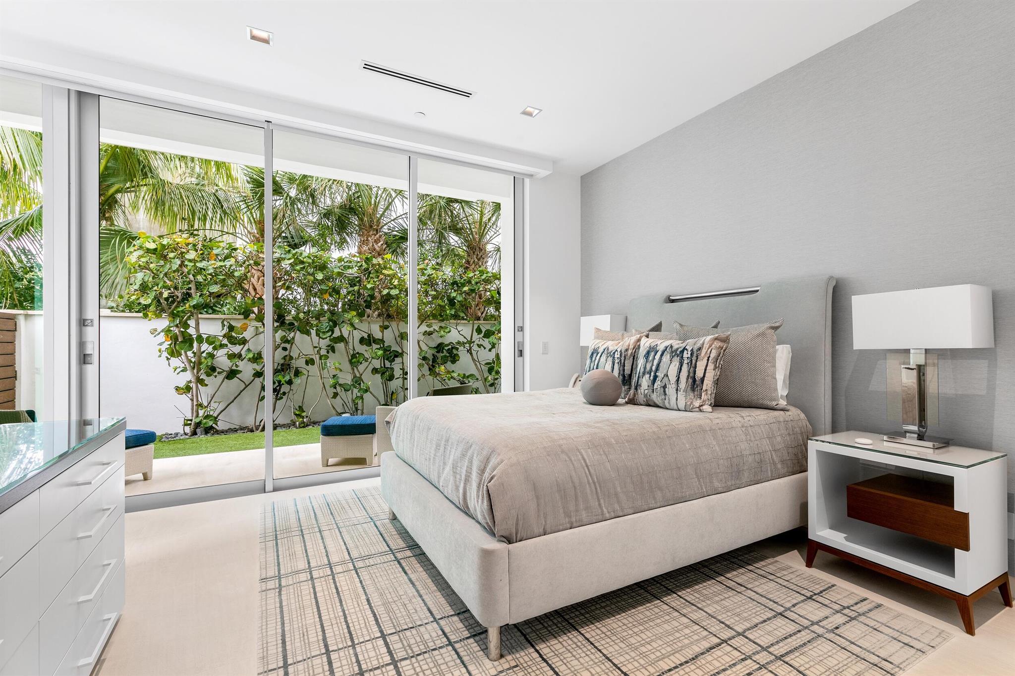 HIGHLAND BEACH - Residential