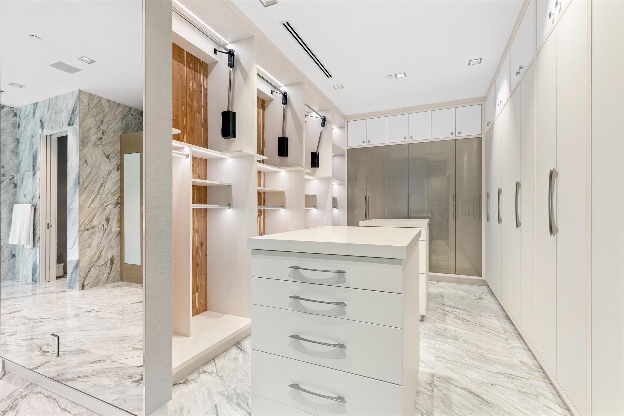 HIGHLAND BEACH - Residential