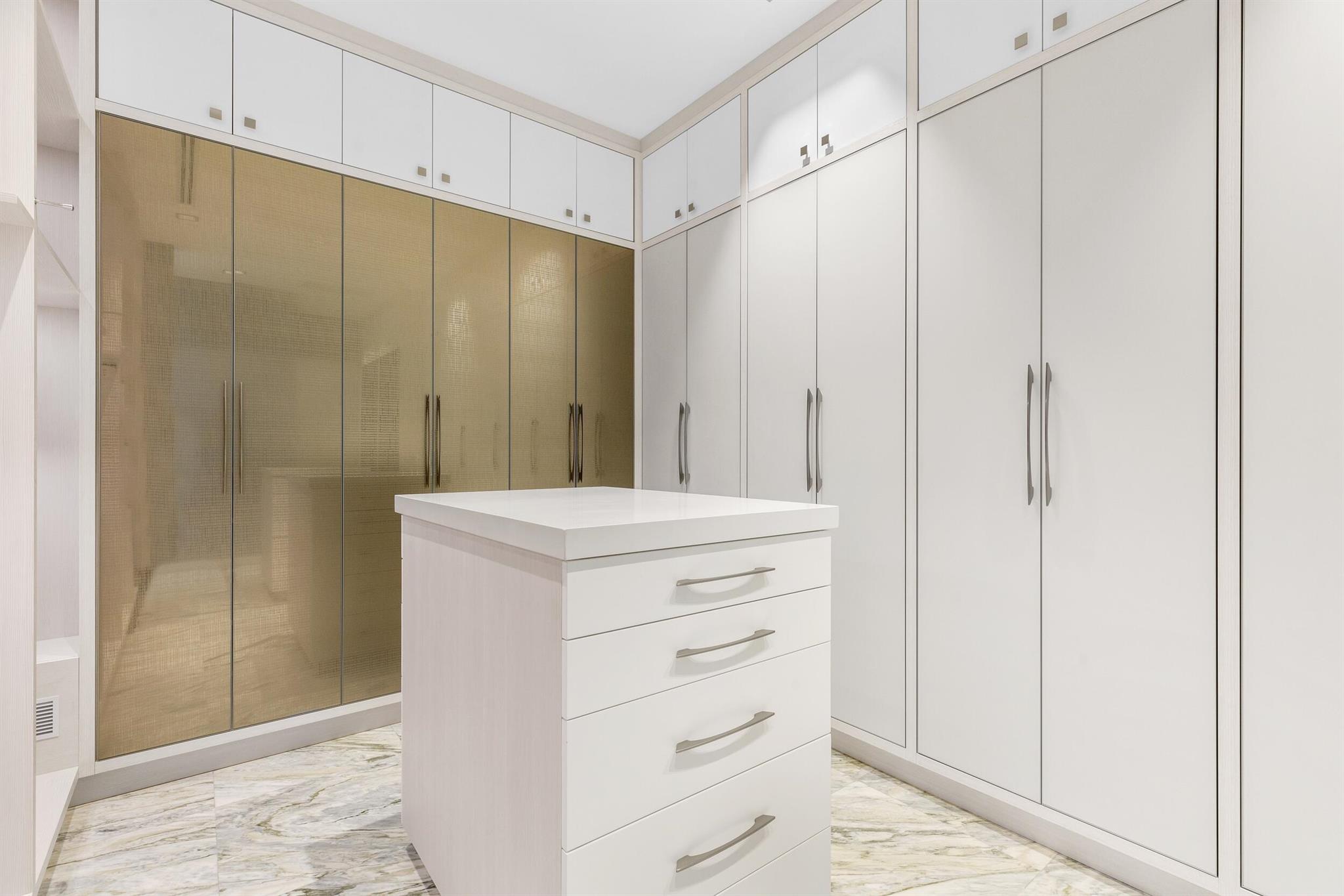 HIGHLAND BEACH - Residential