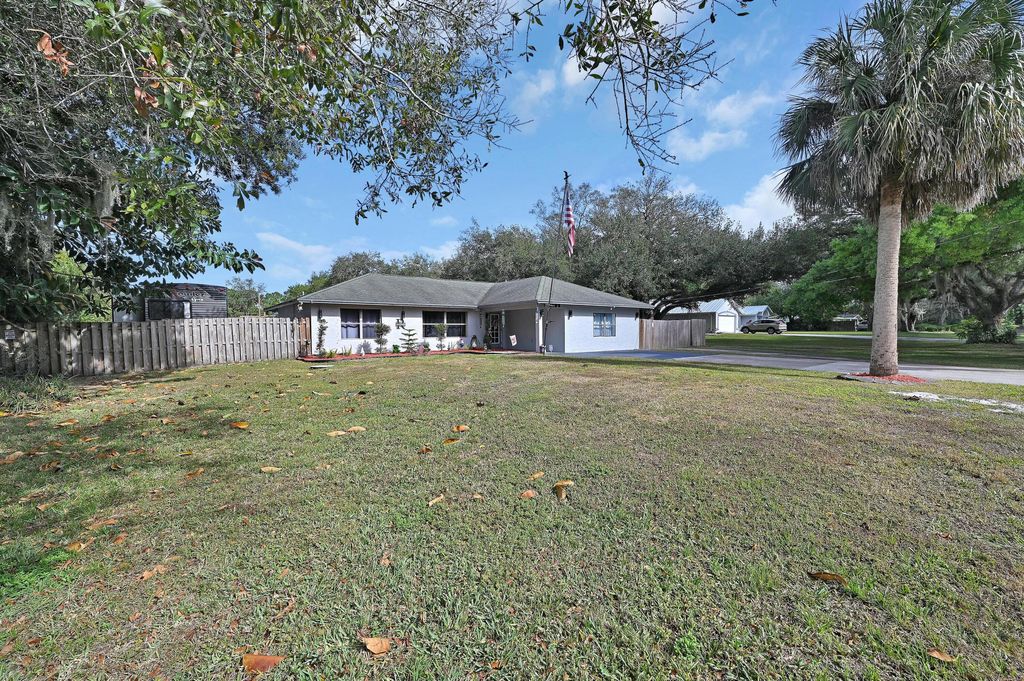 Photo of 2404 Dade Road, Fort Pierce, FL 34982 (MLS # R11158855)