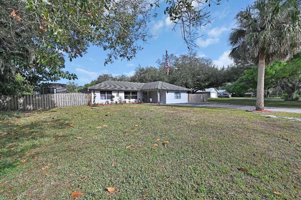 Photo of 2404 Dade Road, Fort Pierce, FL 34982 (MLS # R11158855)
