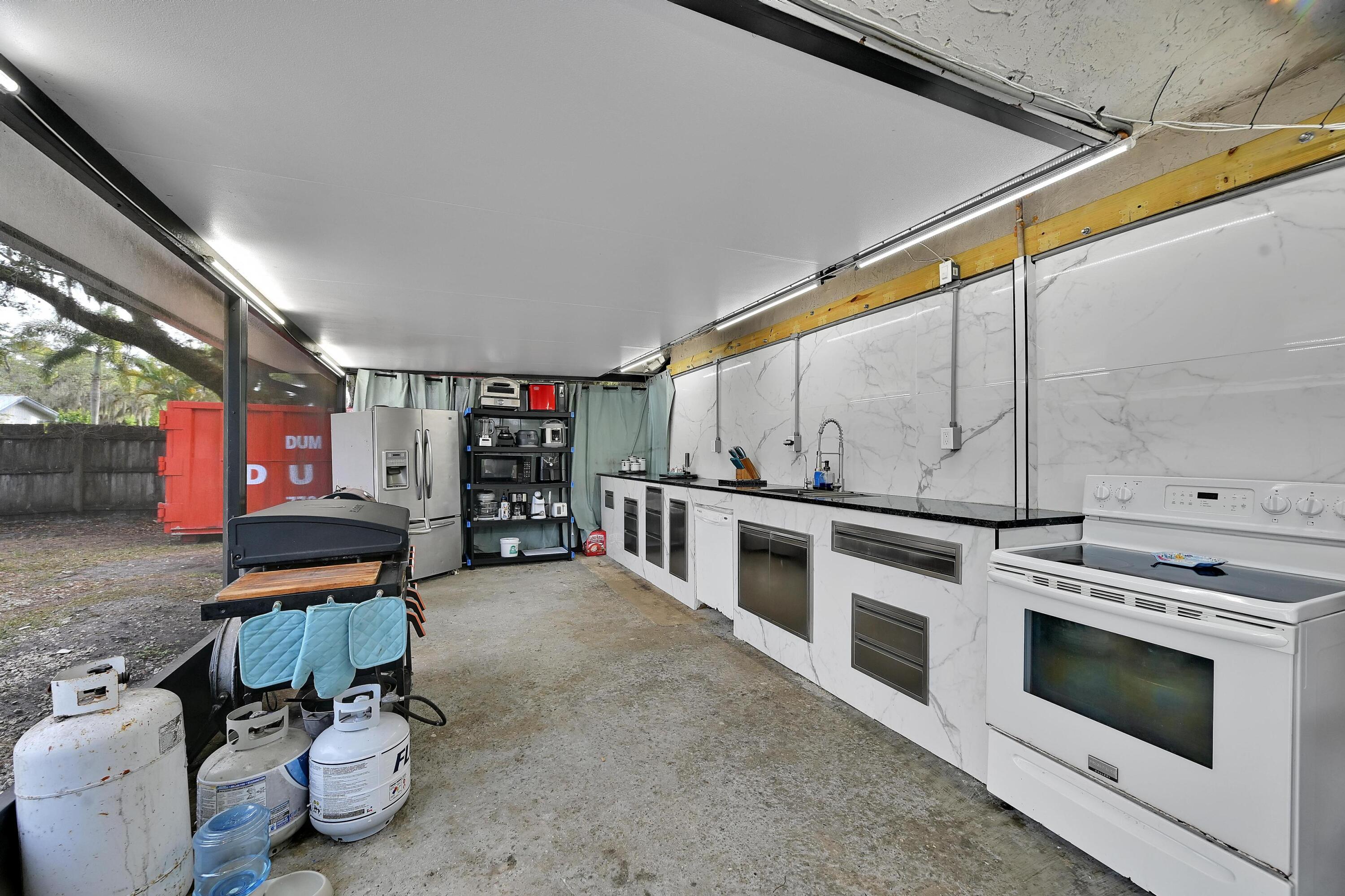 METES AND BOUNDS - Residential