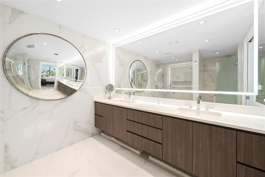 HARBORS EDGE CONDO - Residential