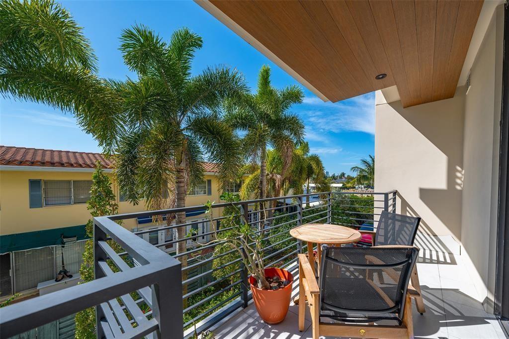 HARBORS EDGE CONDO - Residential