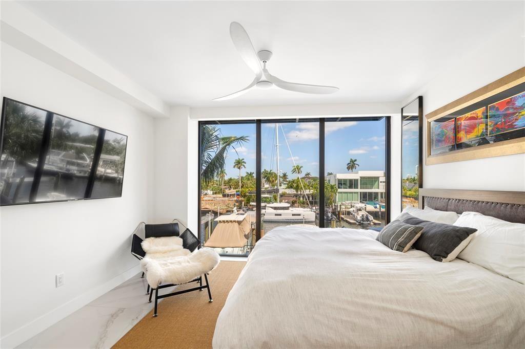 HARBORS EDGE CONDO - Residential