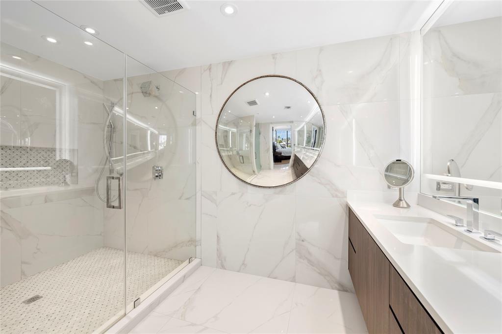 HARBORS EDGE CONDO - Residential