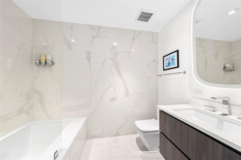 HARBORS EDGE CONDO - Residential