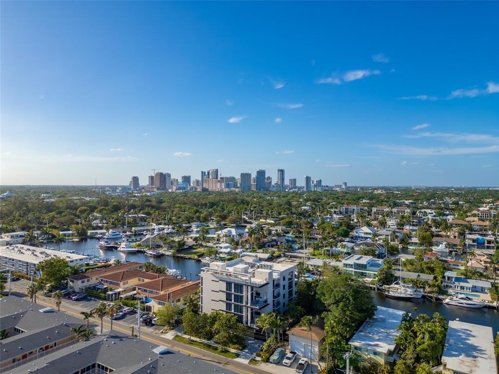 HARBORS EDGE CONDO - Residential