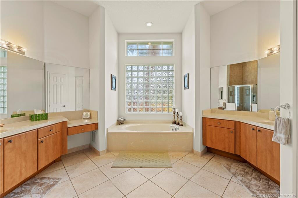 Magnolia Lakes - Residential