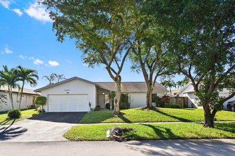 Featured picture for the property R10945858
