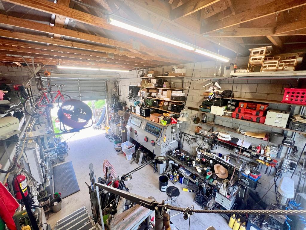 METES AND BOUNDS - Residential