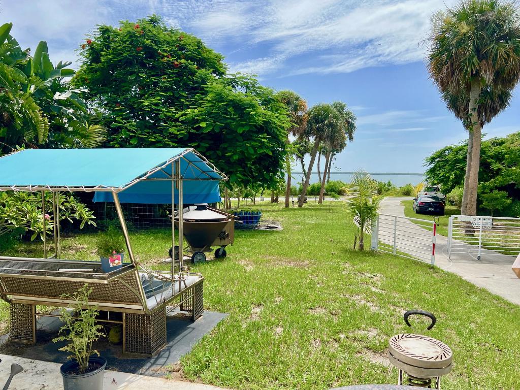 METES AND BOUNDS - Residential