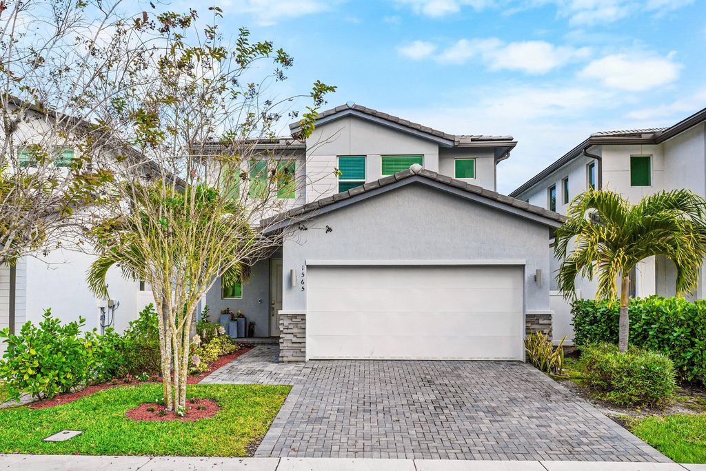 Photo of 1565 Verawood Lane, Delray Beach, FL 33445 (MLS # R11164564)