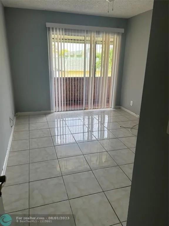 RAMBLEWOOD EAST CONDO - Residential