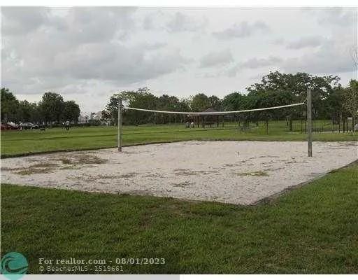 RAMBLEWOOD EAST CONDO - Residential