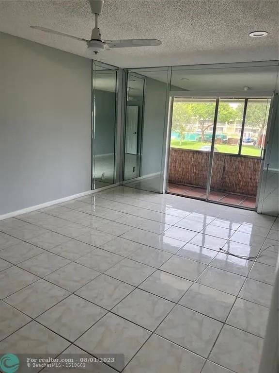 RAMBLEWOOD EAST CONDO - Residential