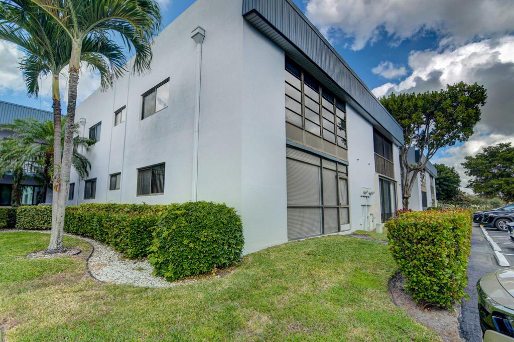 LAKES OF DELRAY - Residential