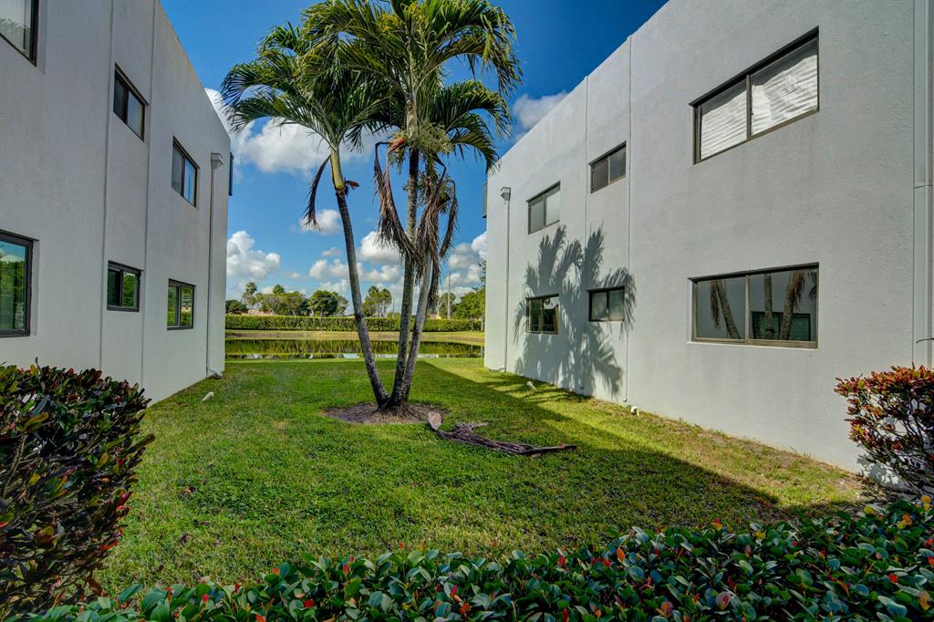 LAKES OF DELRAY - Residential