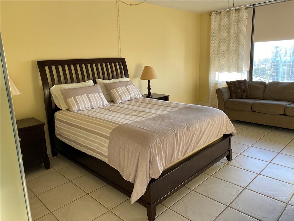 Alexander Towers - Residential