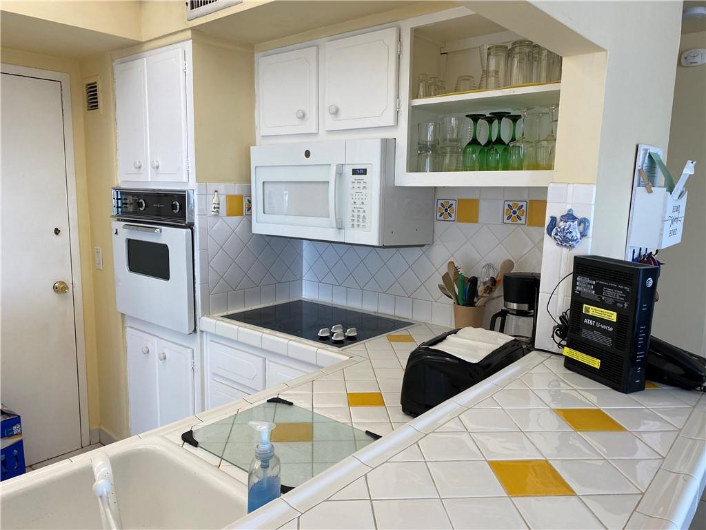 Alexander Towers - Residential