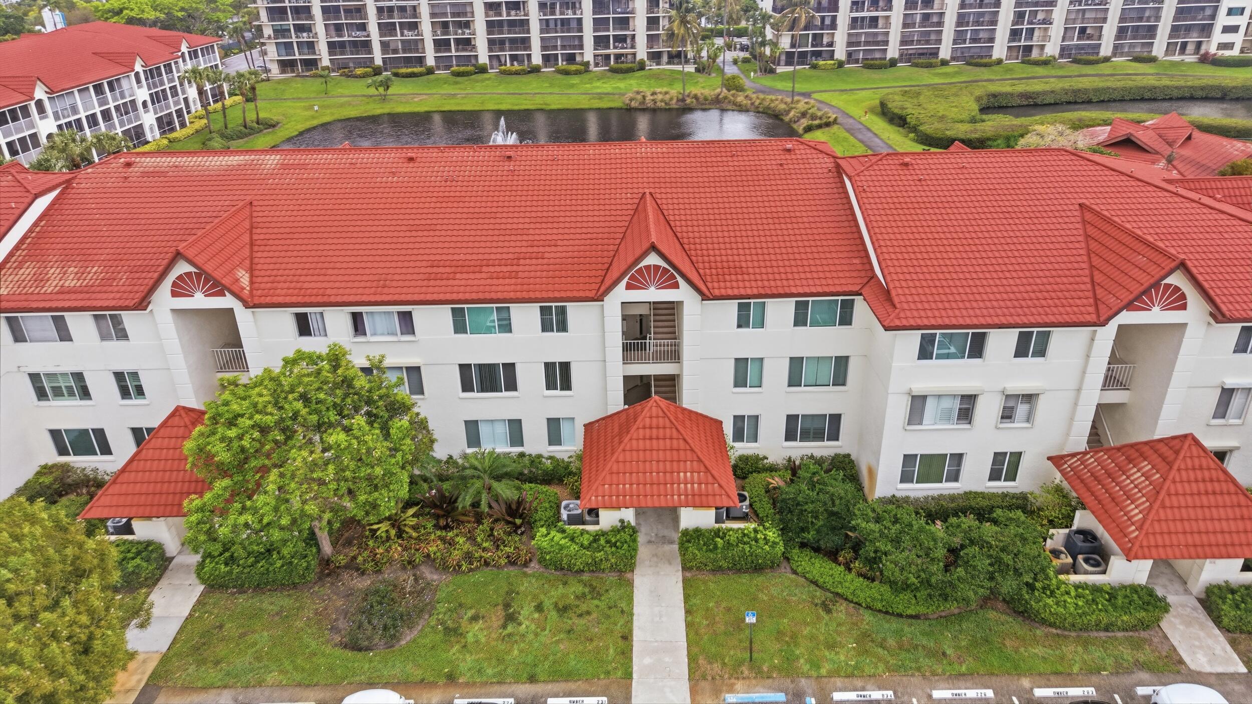 HALF MOON BAY CONDO - Residential