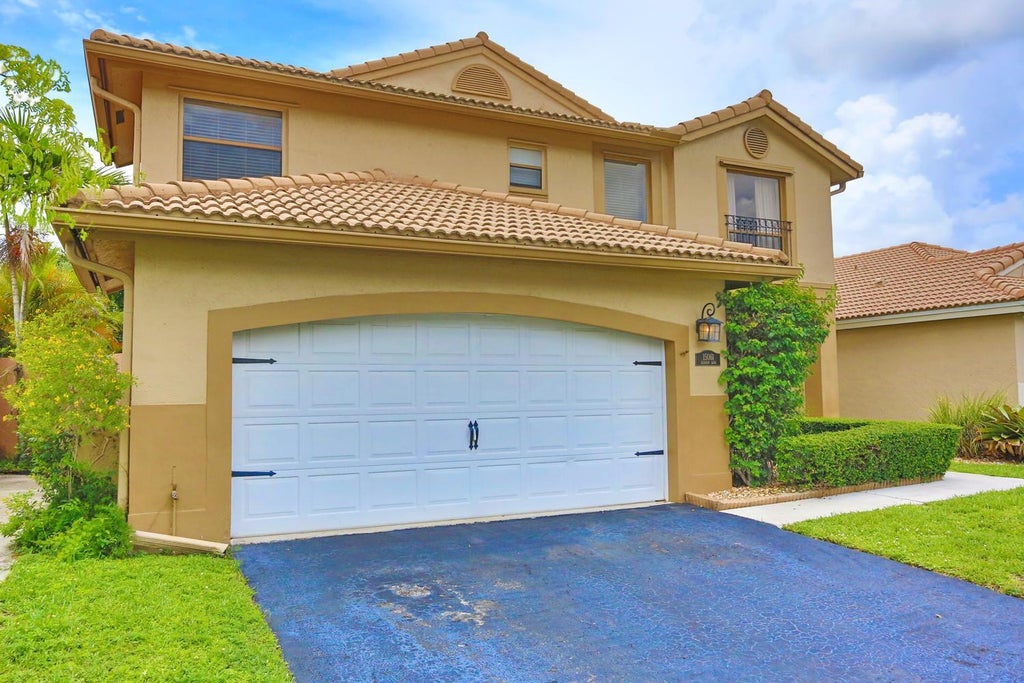 Photo of 15061 Durham Lane, Davie, FL 33331 (MLS # B26046422)