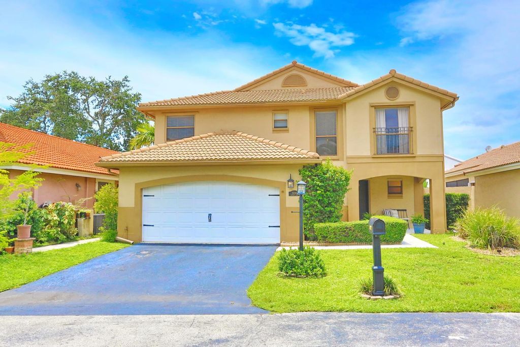 Photo of 15061 Durham Lane, Davie, FL 33331 (MLS # B26046422)