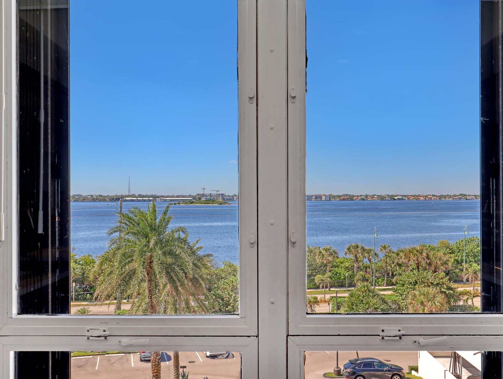 EASTPOINTE CONDO - Residential