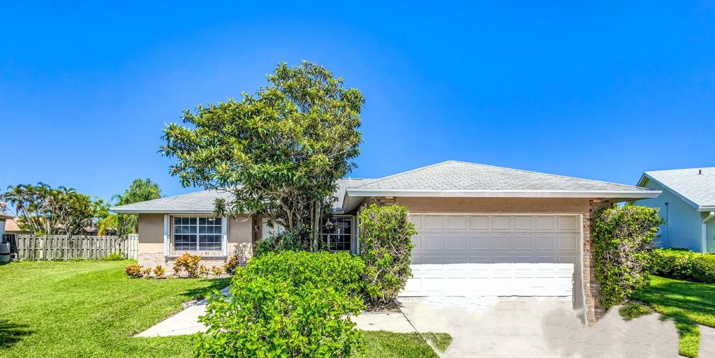 Photo of 110 Stillwater Circle, Jupiter, FL 33458 (MLS # R10918776)