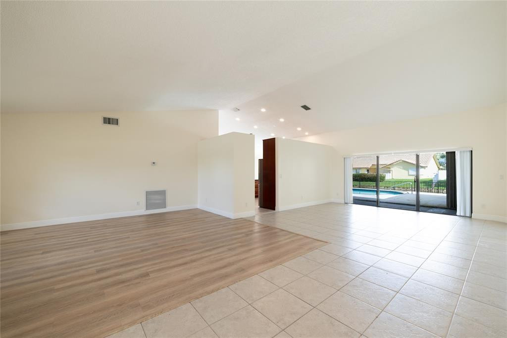 Jacaranda Prcl 274 132-8 - Residential