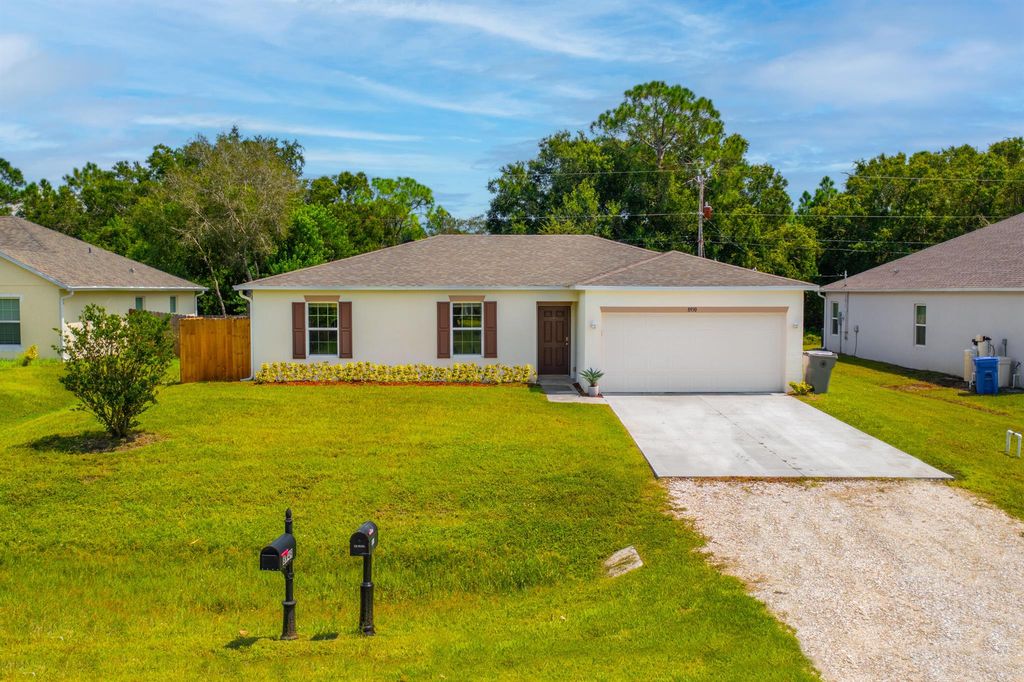 Photo of 8950 100th Court, Vero Beach, FL 32967 (MLS # R11008353)