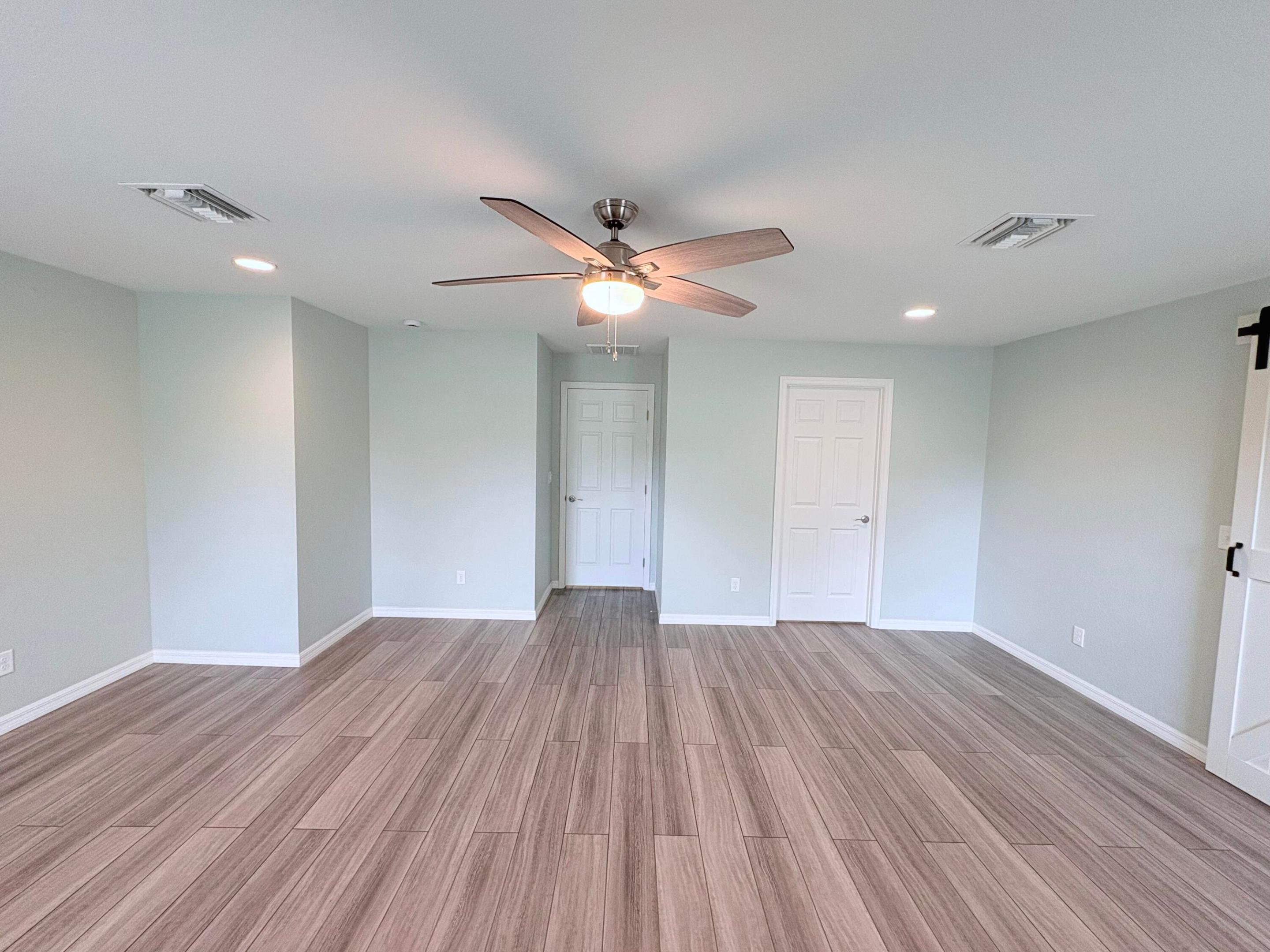 INDIAN HAMMOCK HUNT AND RIDING - Residential