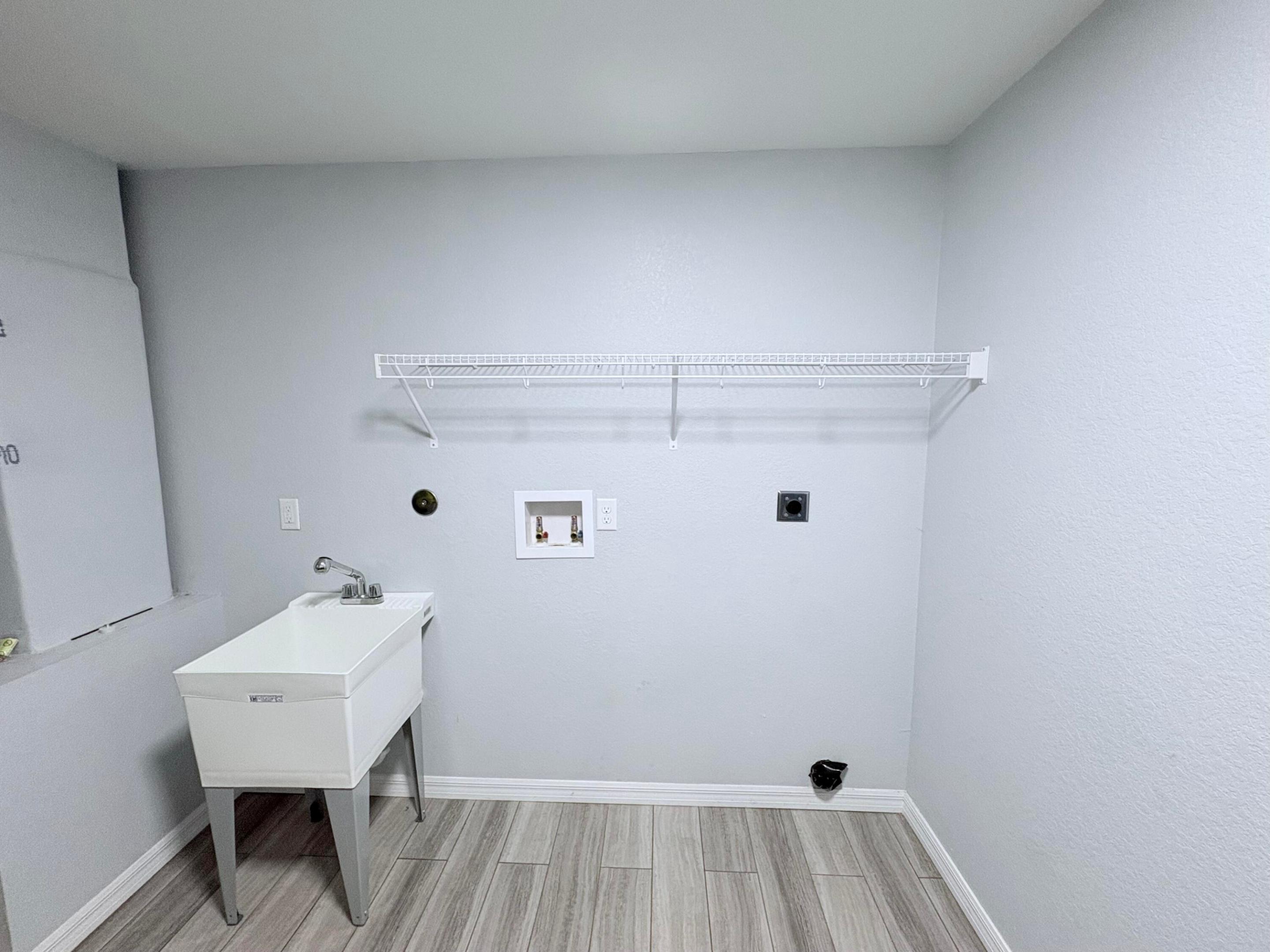 INDIAN HAMMOCK HUNT AND RIDING - Residential