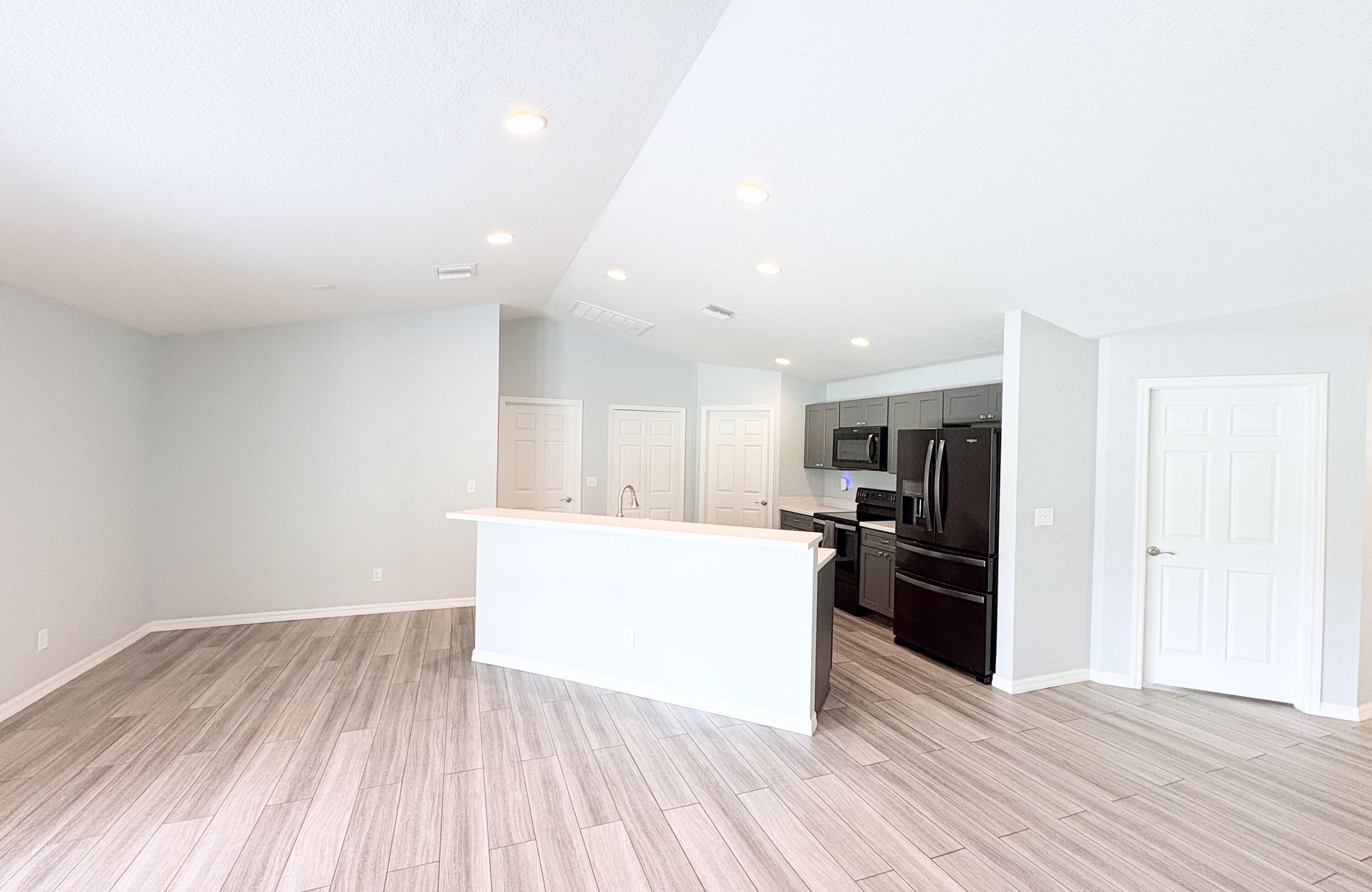 INDIAN HAMMOCK HUNT AND RIDING - Residential